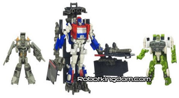 Transformers Cyberverse Optimus Prime Action Playset  (1 of 4)